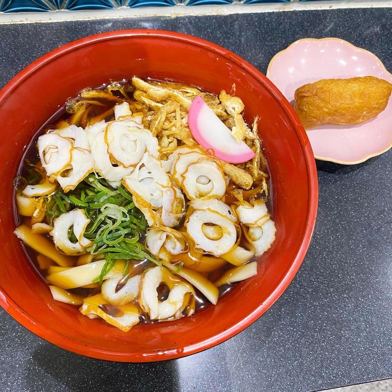 ふわふわちくわきしめん(豊橋駅 そば・うどん 壺屋)