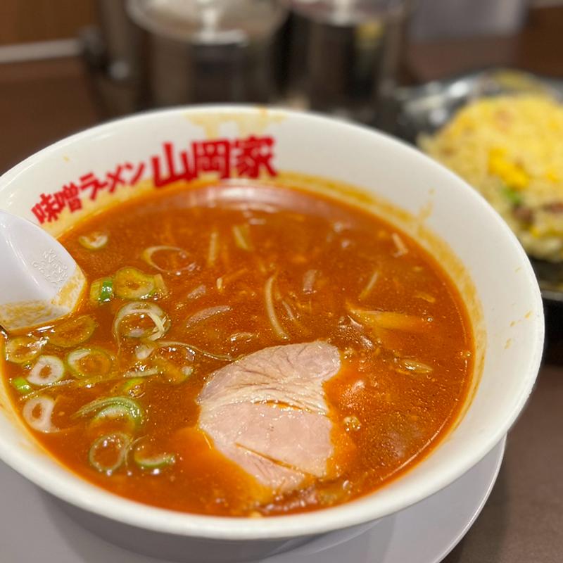 辛味噌ラーメン(味噌ラーメン山岡家 すすきの店)
