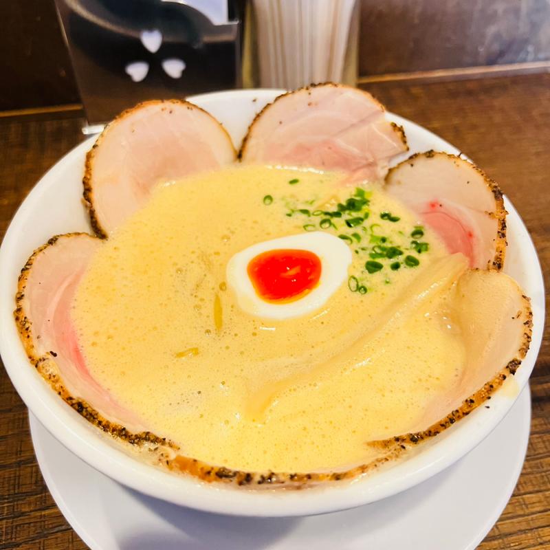 豚CHIKIしょうゆチャーシューメン(ラーメン家 みつ葉)