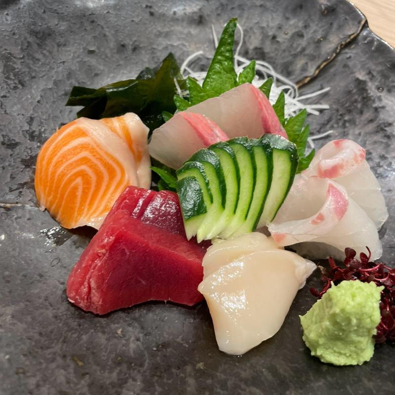 刺身盛り合わせ(だし家横丁 まえだ)