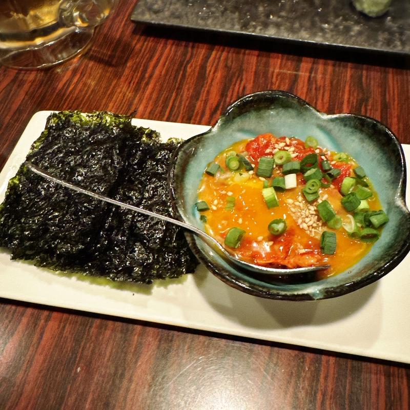 韓国のりと卵黄チャンジャ(魅惑の七輪 らんまん （ミワクノシチリンランマン）)