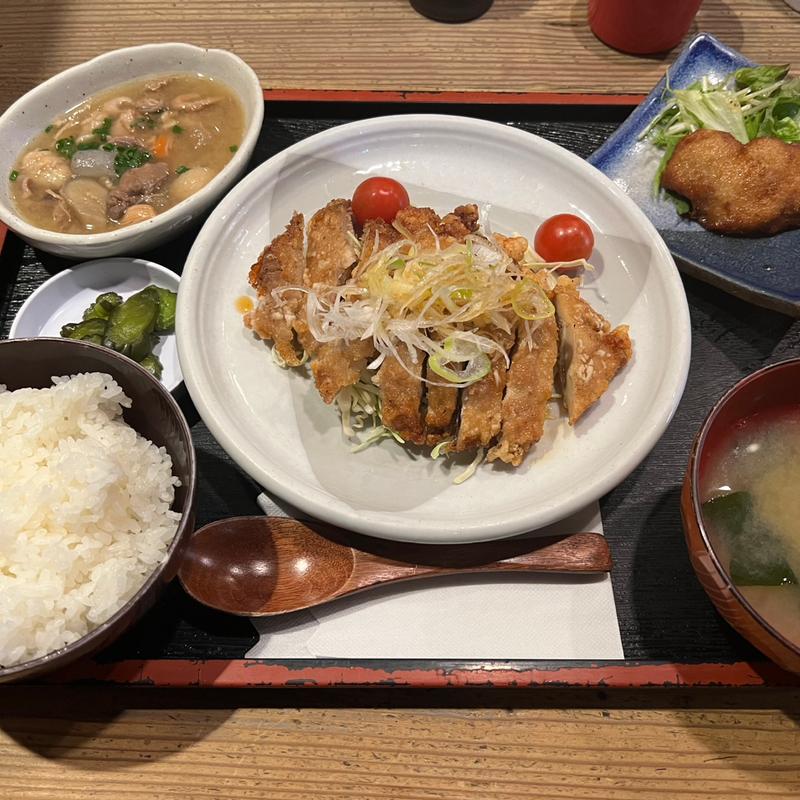 油淋鶏定食：煮込み＋カツ(鳥一 外苑前店 （とりいち）)