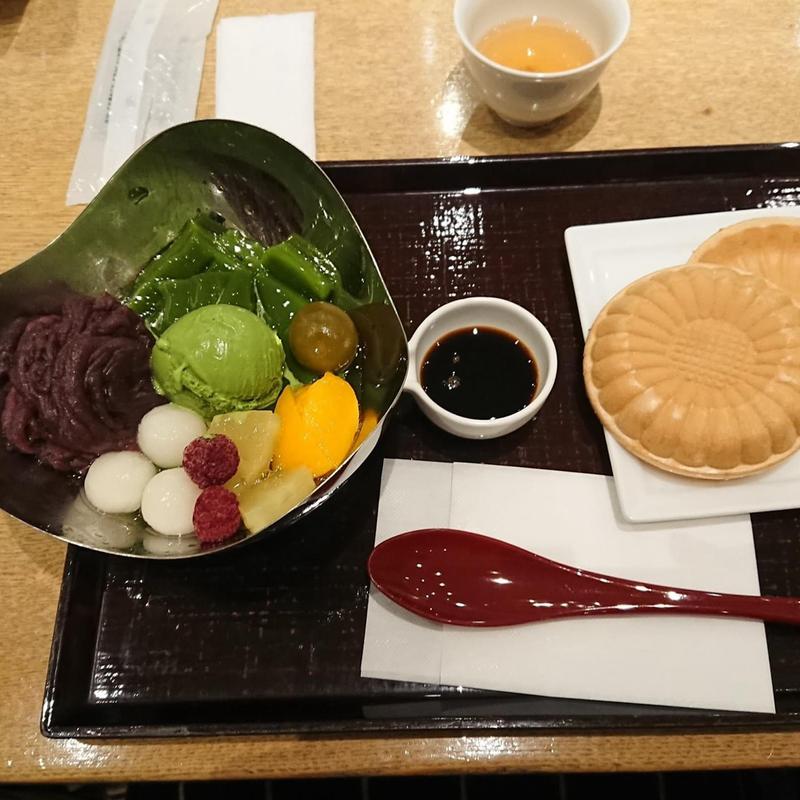 抹茶ゼリーあんみつ(中村藤吉本店 銀座店)