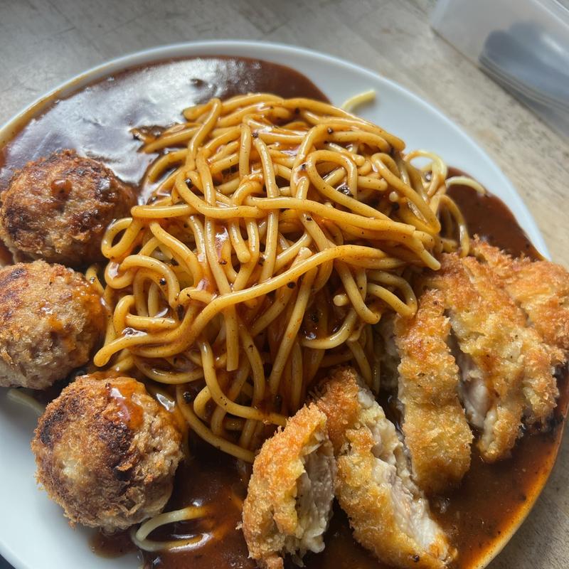 チキンカツスパゲッティ(ミートボール)(PaPaかみの （パパ）)