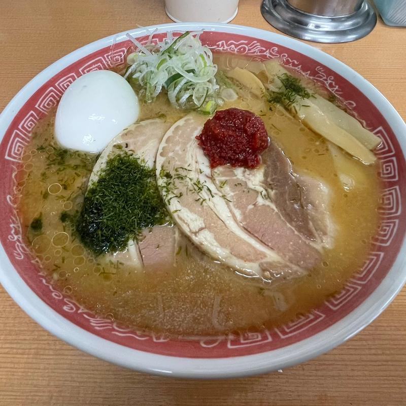 特製赤玉旨辛みそらーめん＋茹で卵＋チャーシュー(めん六や)