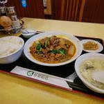 四川風もつ煮込み(熊猫飯店)