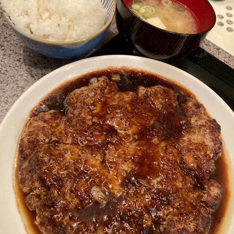 びっくりハンバーグ定食(柳小路)