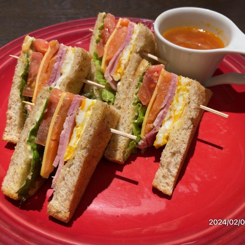 6種具材のクラブハウスサンド（スープ付）(むさしの森珈琲 六ッ川店)