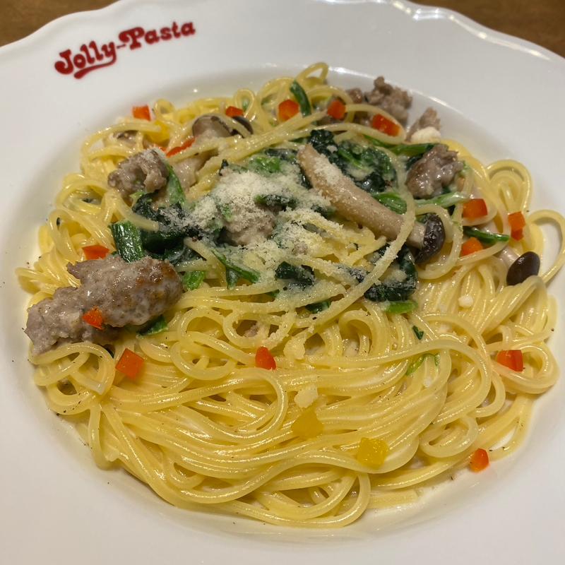 サルシッチャときのこ・ほうれん草のクリームソース(ジョリーパスタ 箕面店)