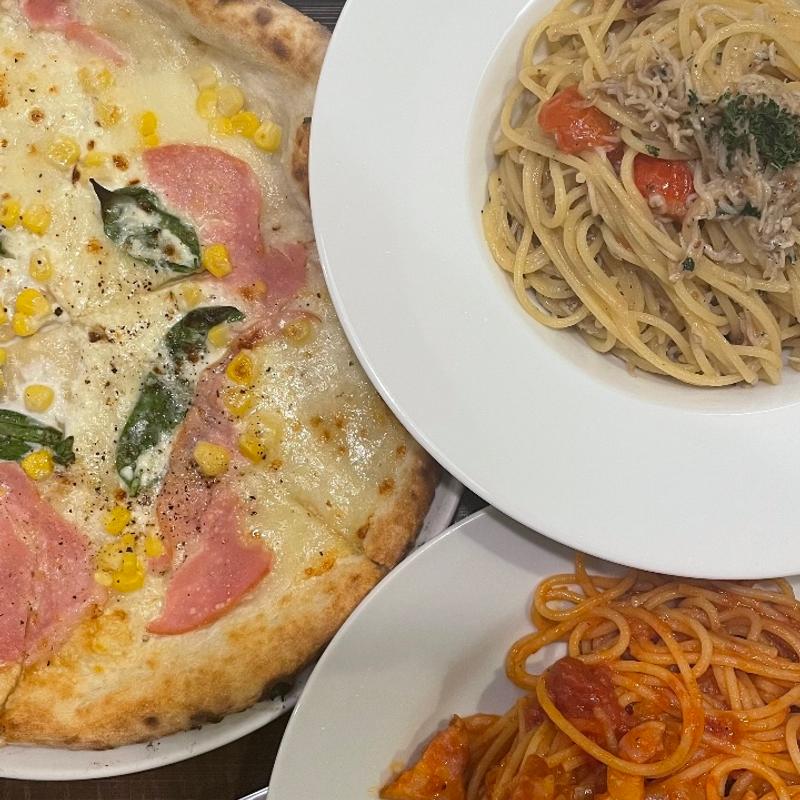 ピザ  マイス       (コモド)