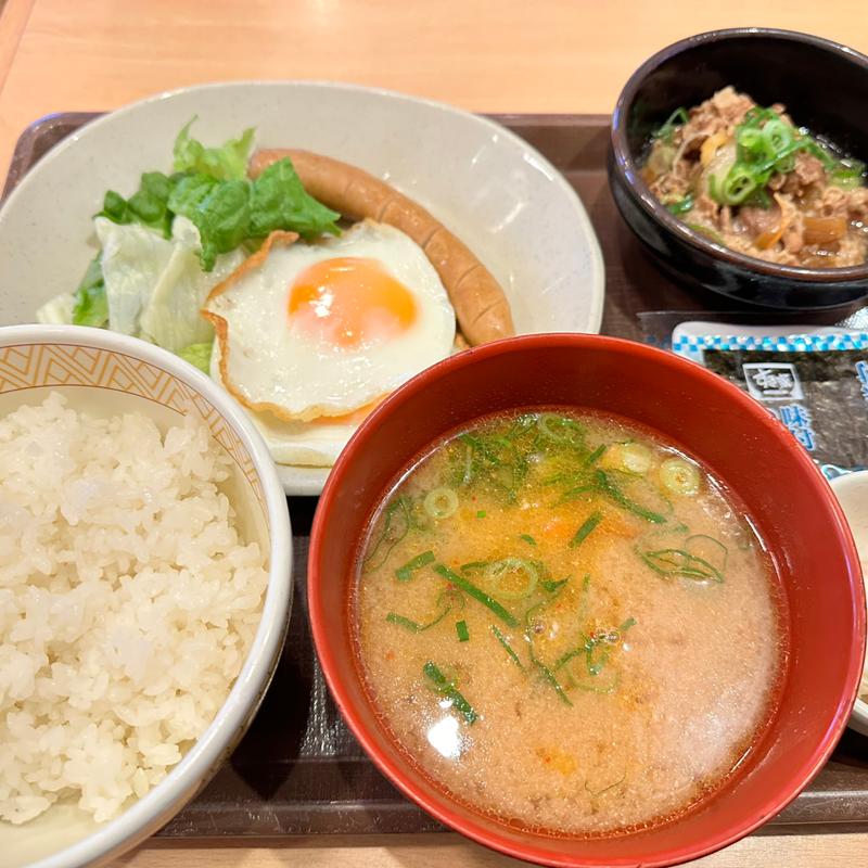 牛小鉢ソーセージエッグ定食(すき家 宇都宮インターパーク店  )