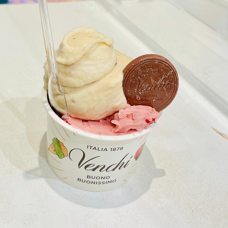 マスカルポーネ＆キャラメルフィグ・ストロベリーストラッチャテーラ(ヴェンキ 東武池袋店 / Venchi Ikebukuro Tobu)