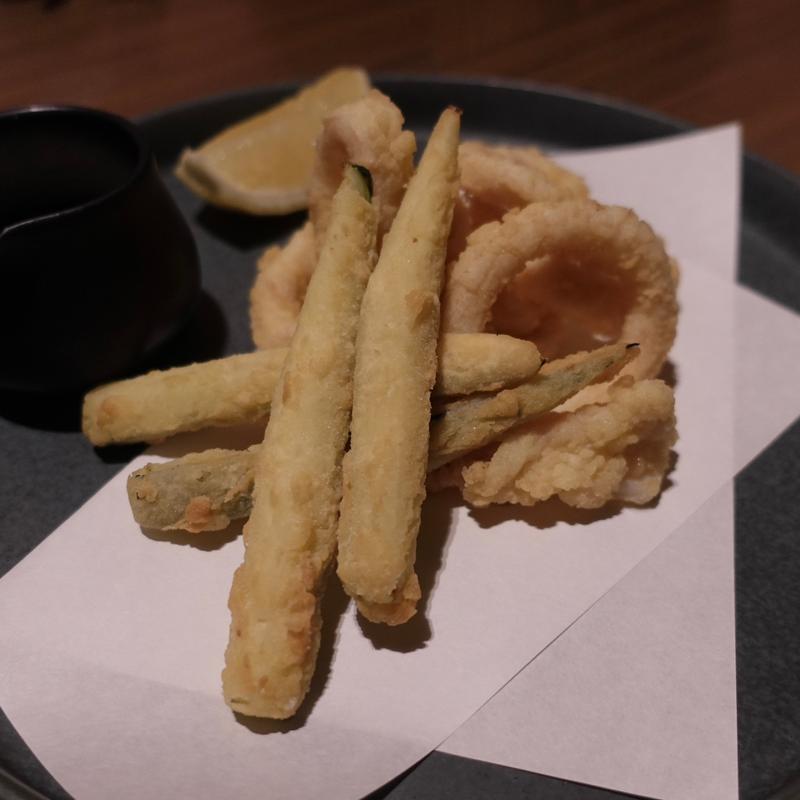 カラマリと野菜のセモリナフリット(KAGARIBI)