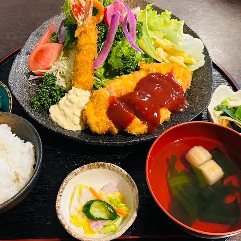 ミックスフライ定食(縁 （エン）)