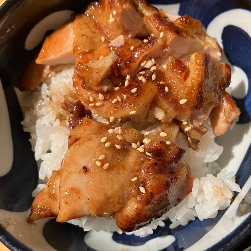 鶏の照焼き丼(蕎麦切り くろ)
