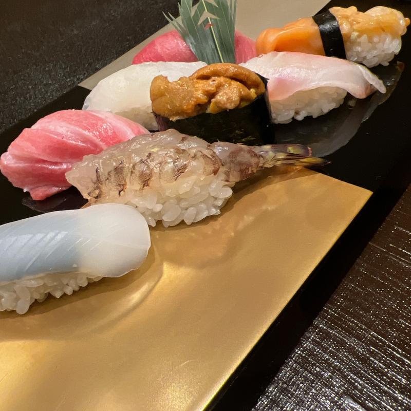 鮨懐石　伊賀(銀座 久兵衛 銀座本店 （ぎんざ きゅうべえ）)