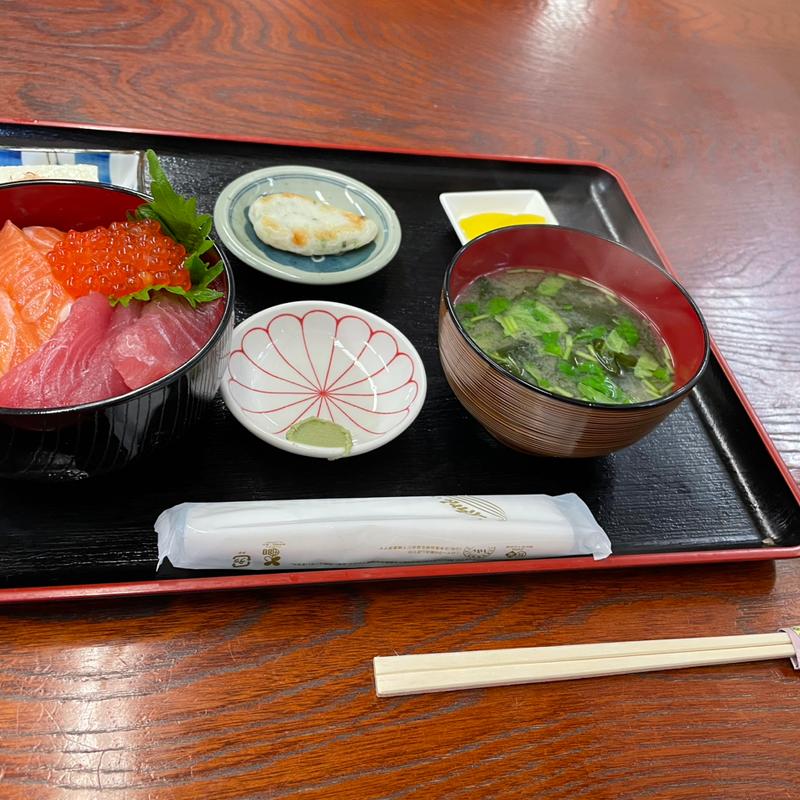 三色丼(漁師の海鮮丼 )
