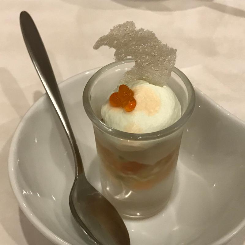 うに・海老・ホタテ・オマールのコンソメジュレと季節野菜のフォンダン(俺のフレンチ KAGURAZAKA)