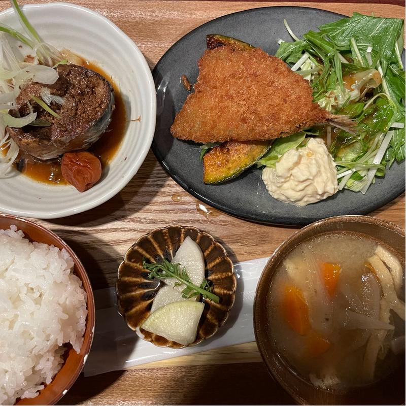 鯖黒煮とアジフライ定食(魚串さくらさく 神楽坂店)