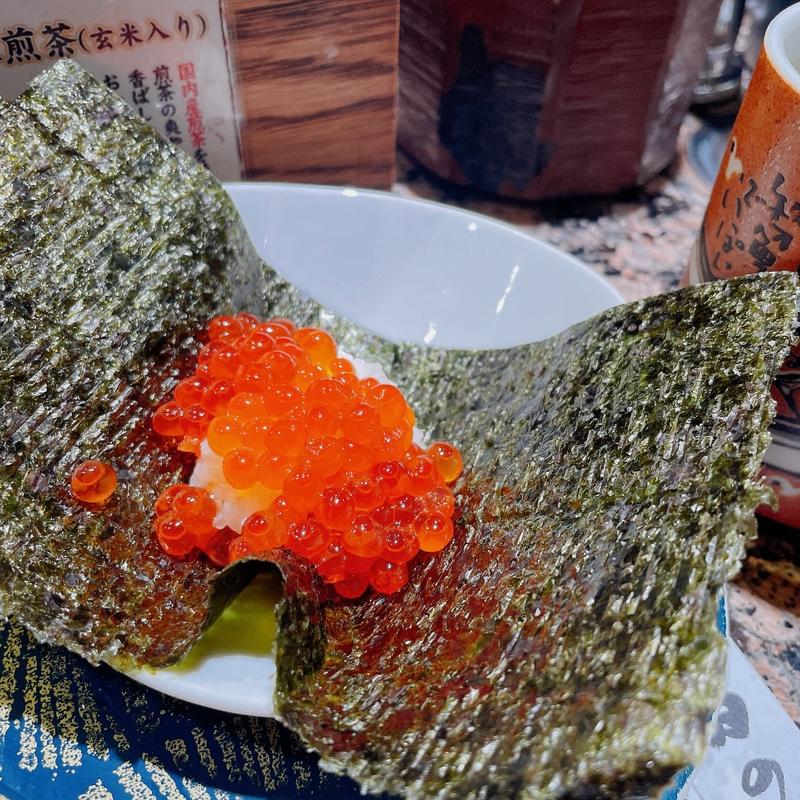 羅臼産いくらつつみ(回転寿司根室花まる JRタワーステラプレイス店)