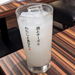 カルピスサワー(原価ビストロチーズプラス 高槻)