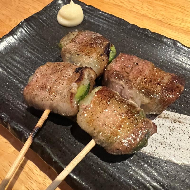 芽キャベツの豚巻き(やきとりやさんあっ鶏)