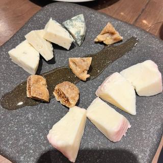 チーズの盛り合わせ