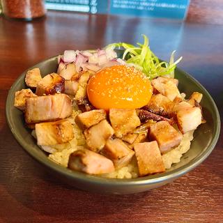 ヤキブタまぶし飯(麺乃はる)