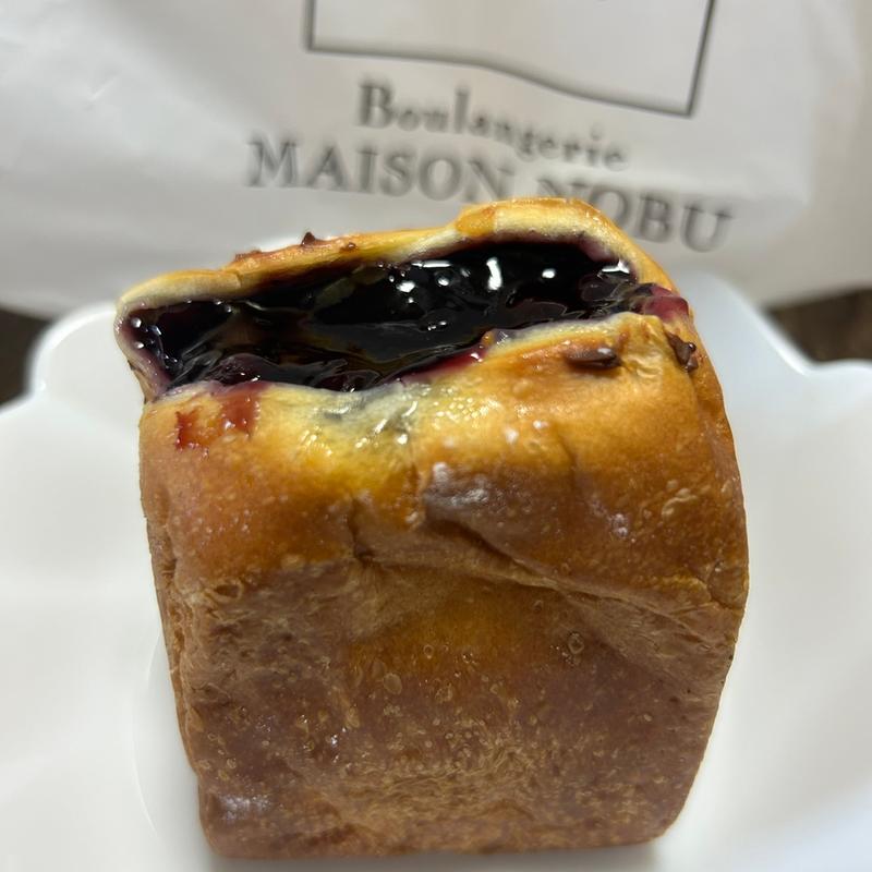 ブルーベリークリームチーズ(Boulangerie MAISON NOBU（ブーランジェリーメゾンノブ）)