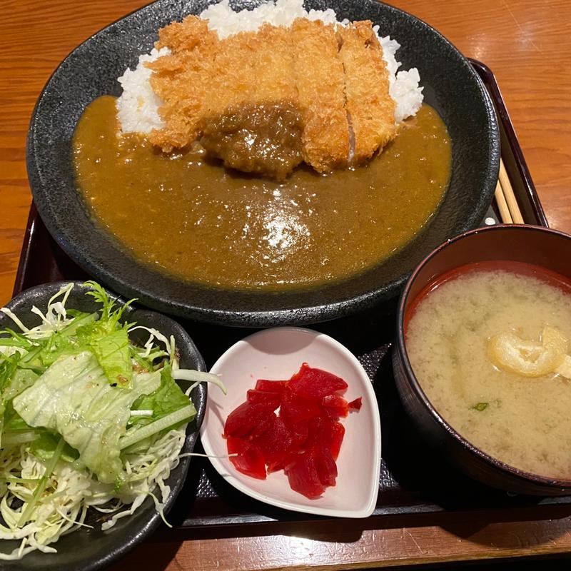 スパイシーロースカツカレー(煮込み居酒屋 寅 赤坂店)