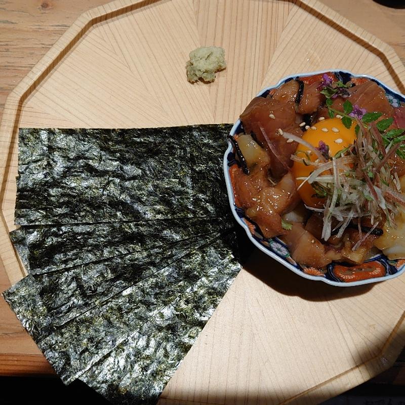 地魚のユッケ(めしや 魚界人 裏片町店)