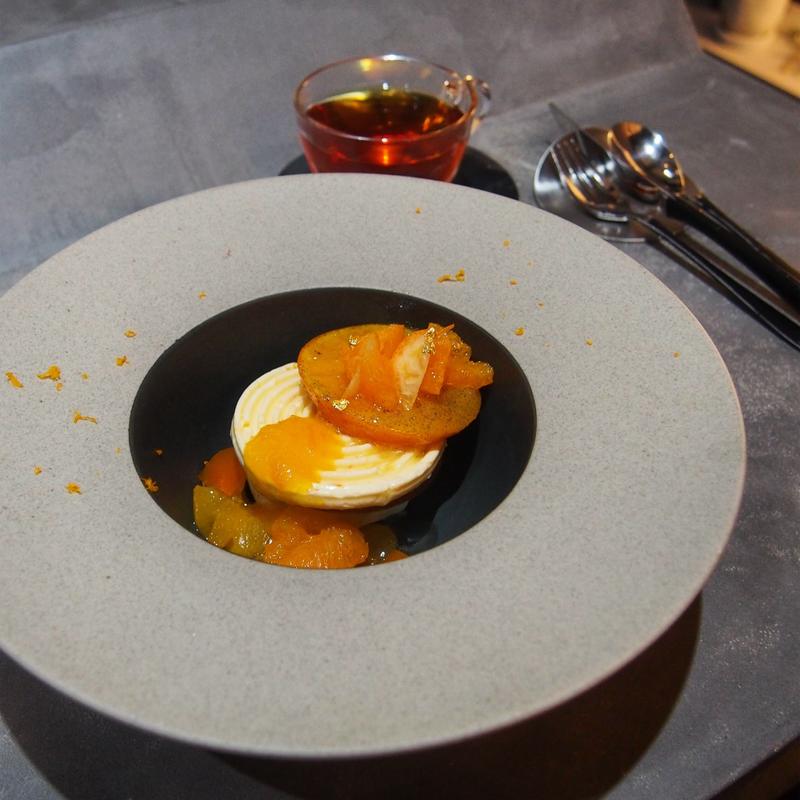 せとかと金柑のティアン、オレンジピールティーアイス(リリック アシェットデセール専門店)