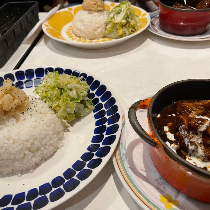 鶏のカレー(ピラミッド)