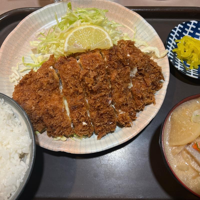 チーズチキンカツ(豚汁)(たぬき)