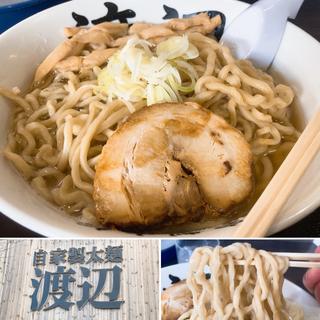 ラーメン　大(自家製太麺 渡辺 （ジカセイフトメン ワタナベ）)