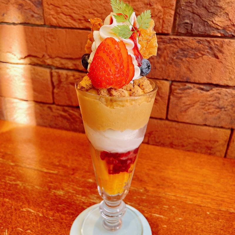 ジャージーミルク&キャラメルパフェ(GLACIEL 札幌ステラプレイス店)