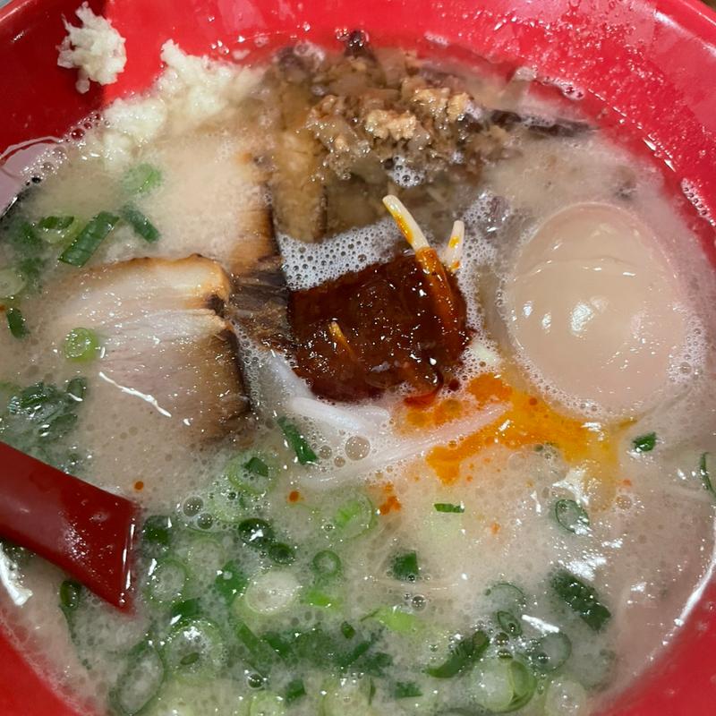 豚骨ラーメン　こってりこく味(ラーメン一興 久万の台店 （らーめんいっこう）)
