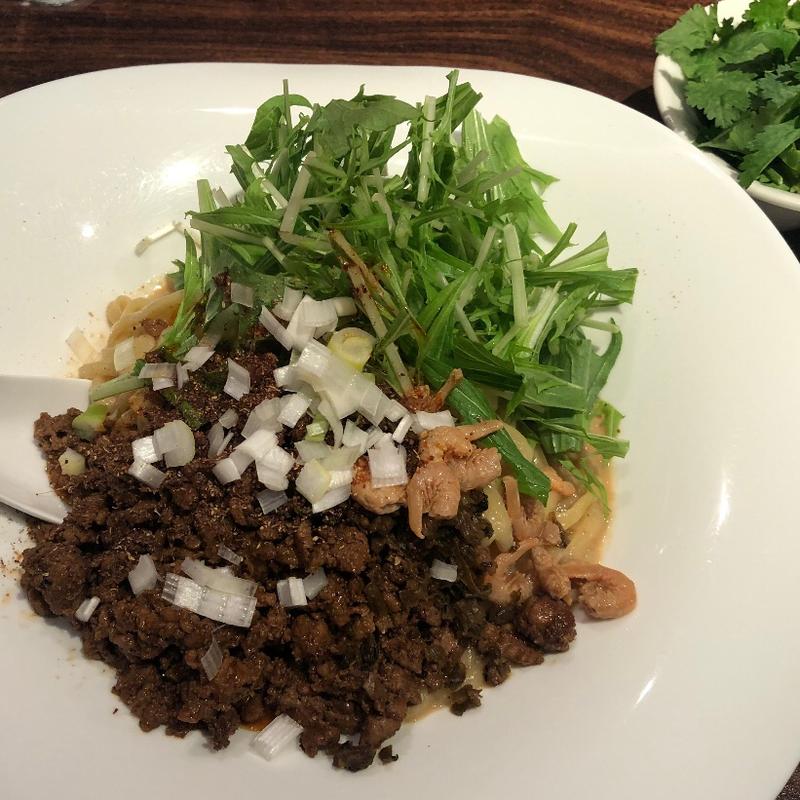汁なし白胡麻坦々麺　パクチートッピング(汁なし担担麺 ピリリ)