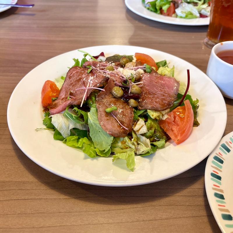 ローストビーフサラダ(グラッチェガーデンズ 練馬土支田店)