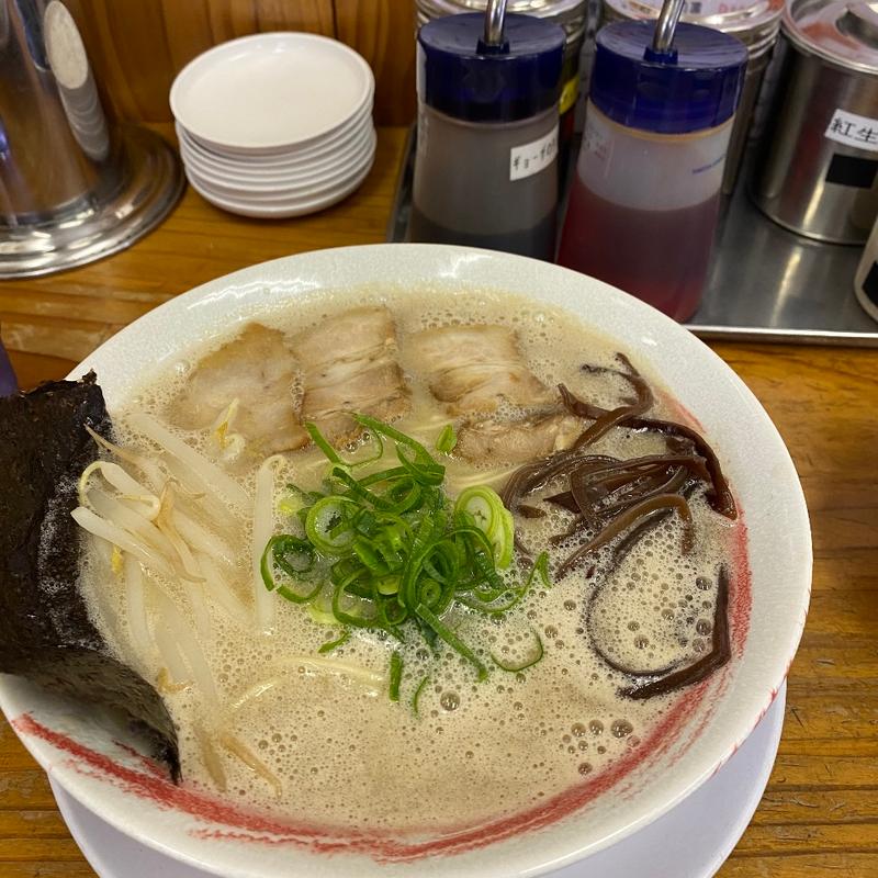 博多濃とんこつラーメン(継ぎ足しとんこつ 二刀流)
