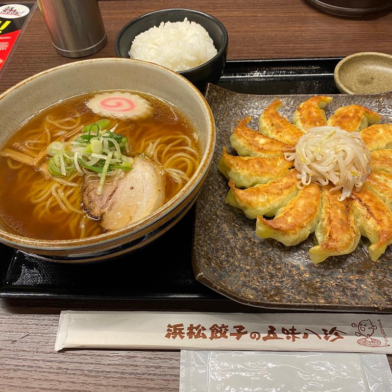 醤油ラーメンと特選浜松餃子のセット(五味八珍 三島店 （ゴミハッチン）)