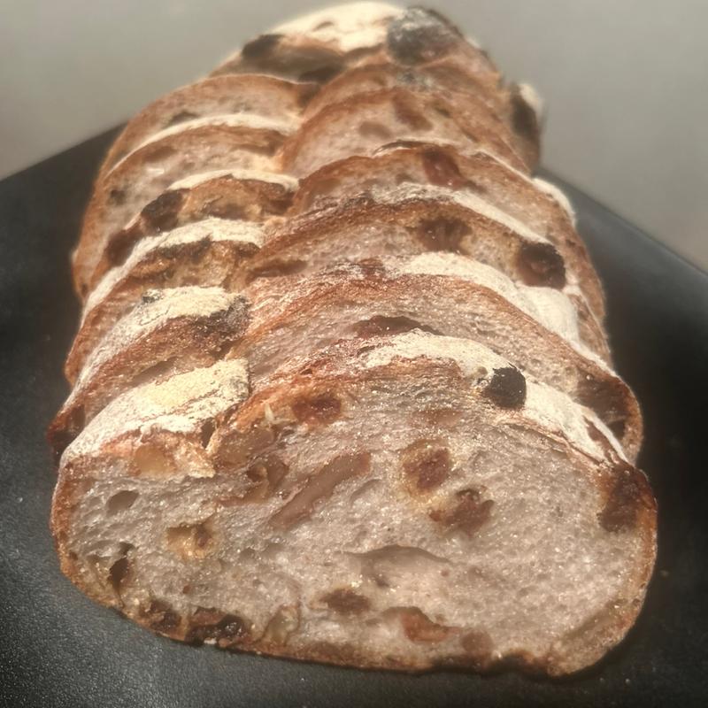 石窯レーズン＆くるみ(フレンドマート 八幡一ノ坪店)