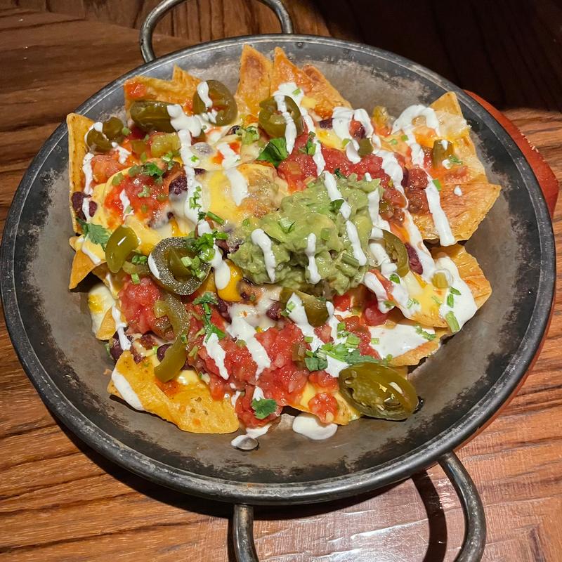 クラシックナチョス(el caliente -modern mexicano- （エル　カリエンテ）)