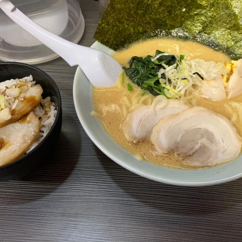 (横浜家系ラーメン 魂心家 静岡店)