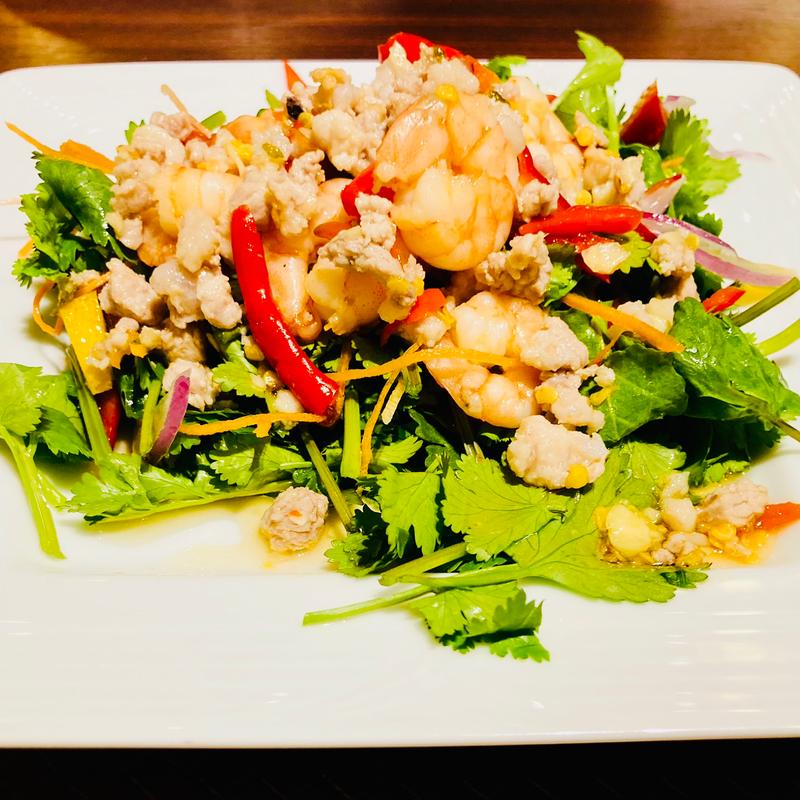 海老とパクチーのサラダ(ジャスミン タイ 池袋サンシャインシティ店)
