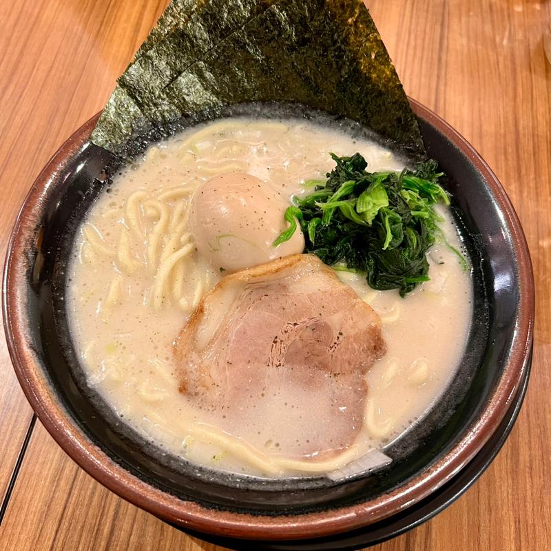 味玉ラーメン(塩)(横浜家系ラーメン 壱角家 野田蕃昌店)