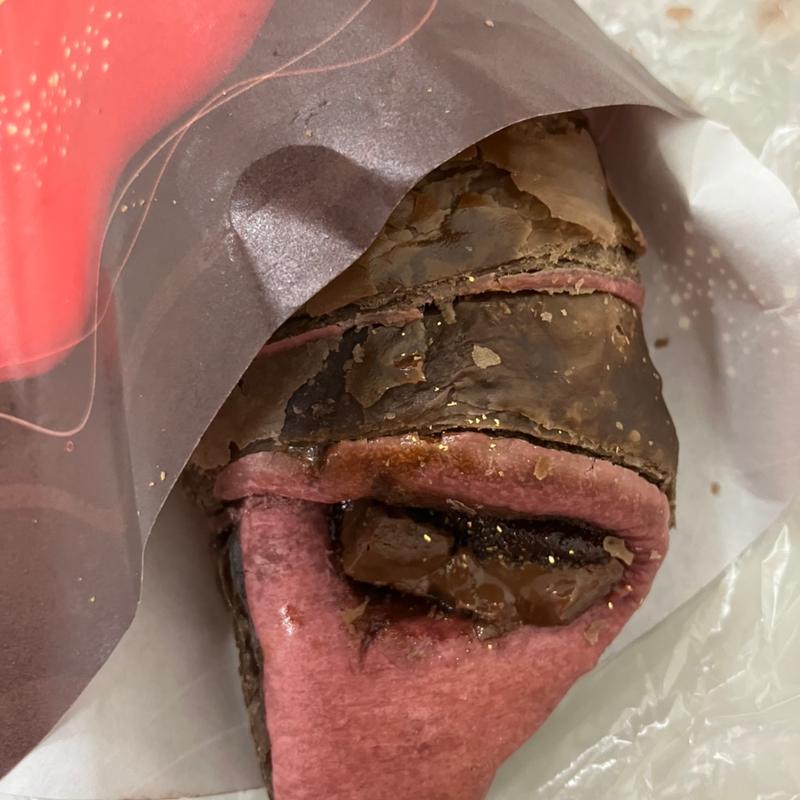 プレミアムチョコクロ　メルティ生ショコラ ブラックピンクShinyGOLD  (サンマルクカフェ 札幌ル・トロワ店)