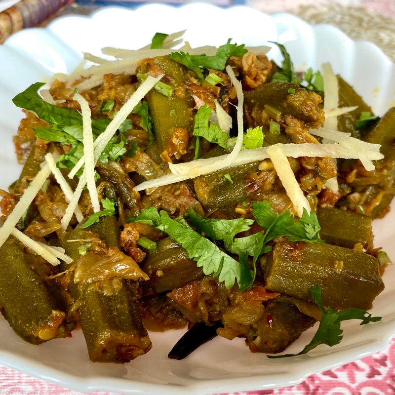 オクラのマサラ(パキスタン家庭料理 メヘマーン サラエ)