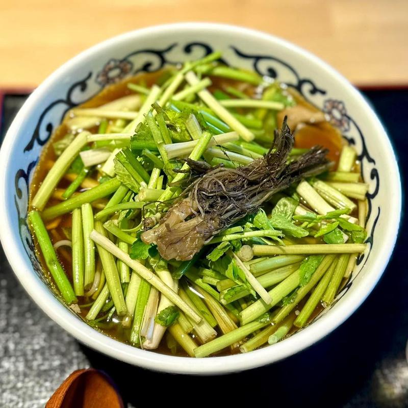 根付きせりそば(喜乃字屋)