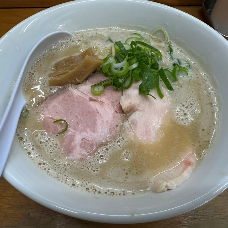 マグロ白湯ラーメン(ラーメンいいかお)